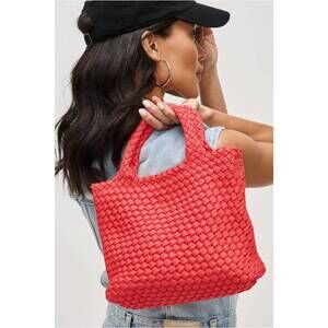 NEW SOL AND SELENE women's sky's the limit bag in coral